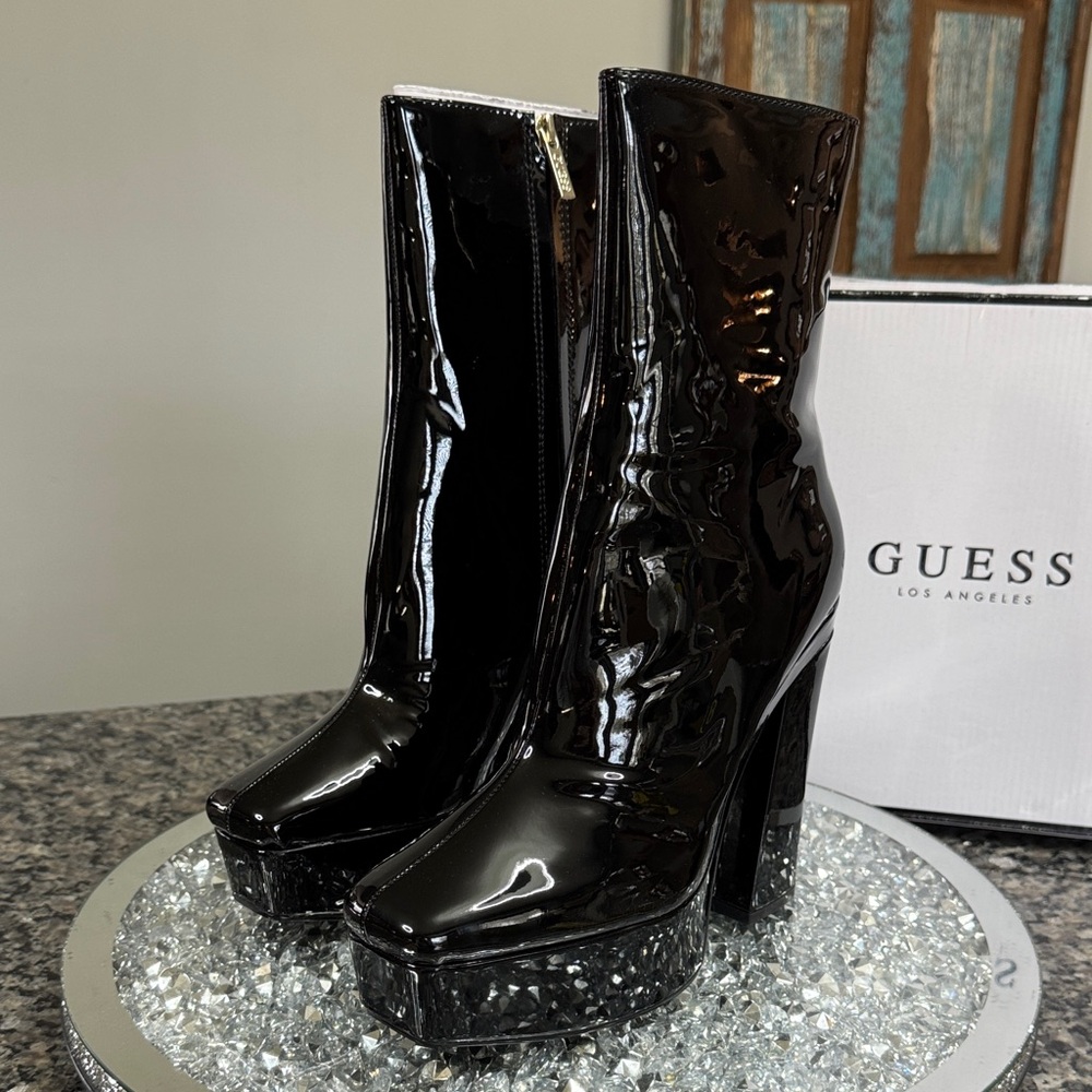 GUESS Black Patent Platform Ankle Boots NEW - Picture 6 of 17